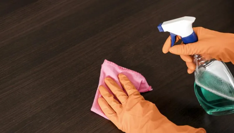Дезинфицирующие средства для мебели и других поверхностей