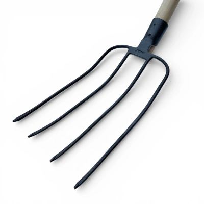 Комплект: Вилы 4-х рогие навозные, кованные + Черенок